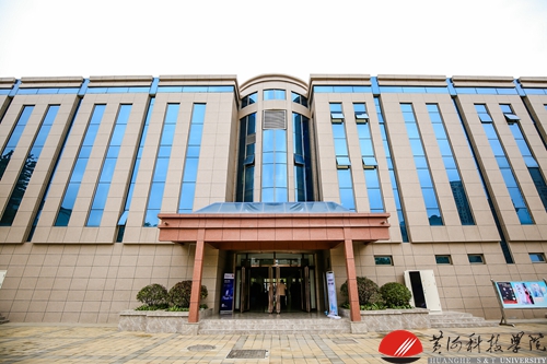 http://www.hhstu.edu.cn/news/upload/images/2019/4/26154537568.jpg